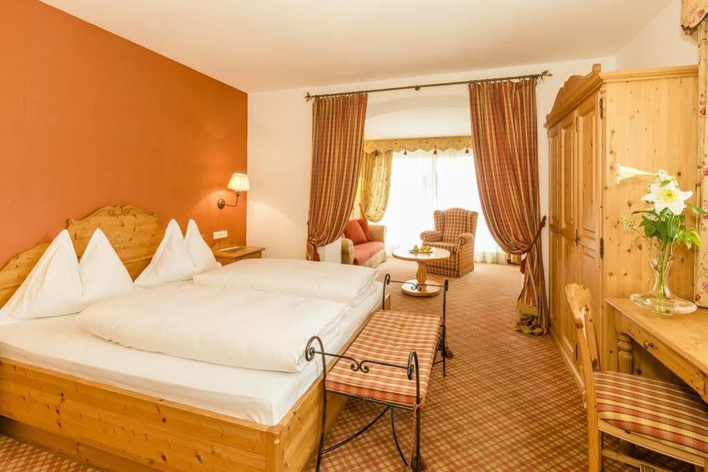 Hotel Winkler Sport & Spa Resort San Lorenzo di Sebato Luaran gambar